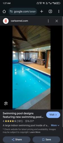 奥朱贝尔Sultan villaj的带有短信的游泳池的屏幕