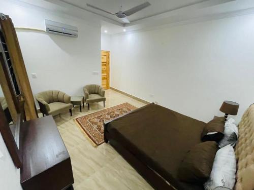 Fully Furnished 3 bedrooms Haven平面图