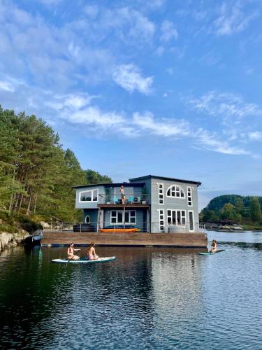 Floating Villa Bergen