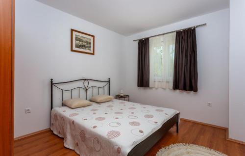 Lovely Apartment In Vrh Kosici With Wi-fi客房内的一张或多张床位