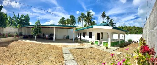 NOGS Homestay, near Magpupungko, Siargao Island Surfings Spots外面的花园