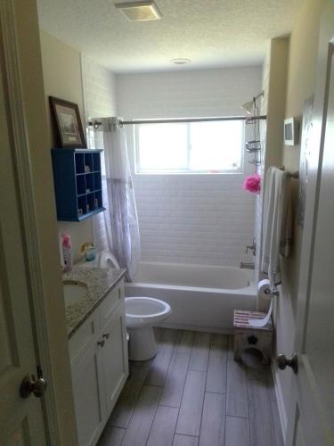 Dana estate的一间浴室