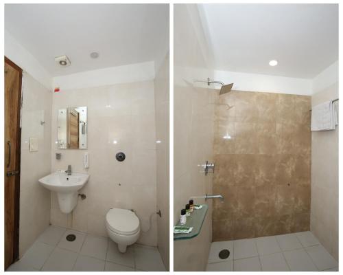 阿姆利则Hotel RV Regency的浴室的两张照片,配有卫生间和水槽