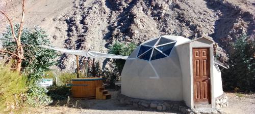 Hermoso Domo privado para 2 personas con tinaja-Cochiguaz Valle De Elqui