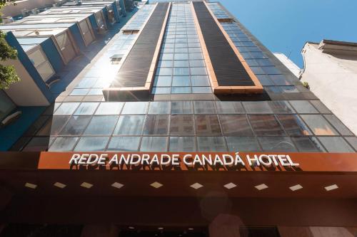 里约热内卢Rede Andrade Canada的红 ⁇ 外墙 ⁇ 染卡纳达酒店