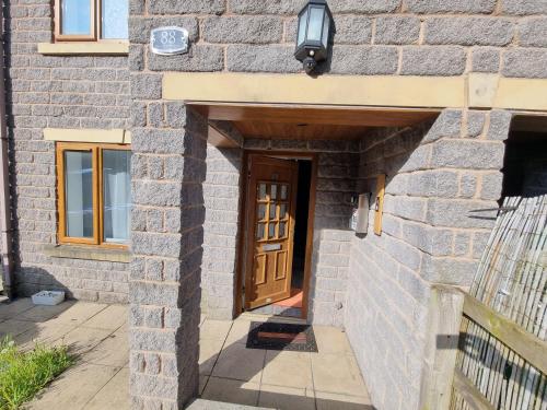 罗奇代尔3 Bedroom Spacious Modern Comfortable Home in Rochdale, Work, Relax, Explore Manchester, Oldham, Bury的相册照片