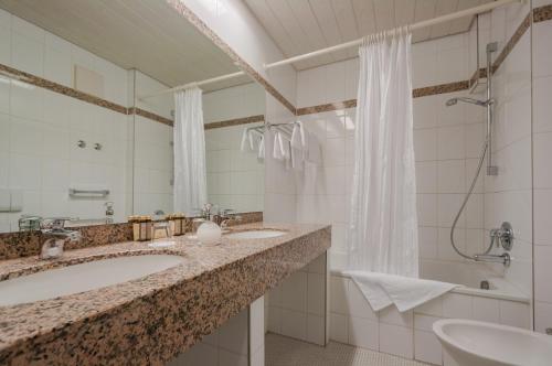 乌恩基尔酒店的一间浴室