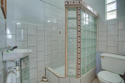 维纳斯酒店的一间浴室
