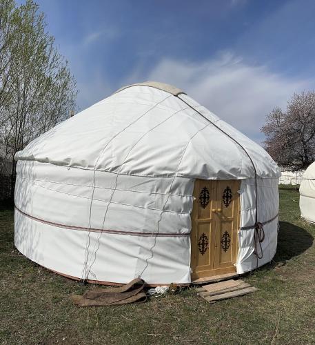 Yurtcamp Kazarman