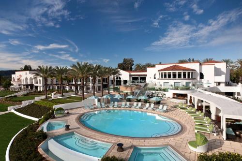 卡尔斯巴德Omni La Costa Resort & Spa Carlsbad的度假村游泳池的图片
