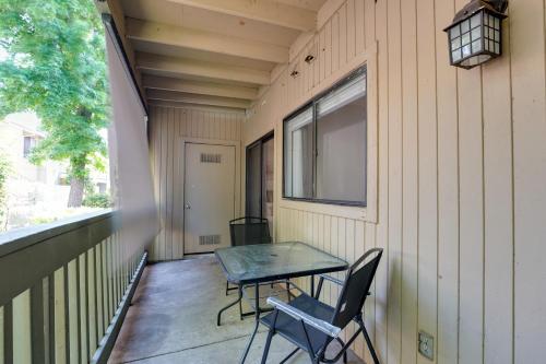 North Highlands Condo about 11 Mi to Dtwn Sacramento!平面图