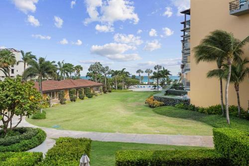Beachfront - Ocean Comfort 2BR condo - P216