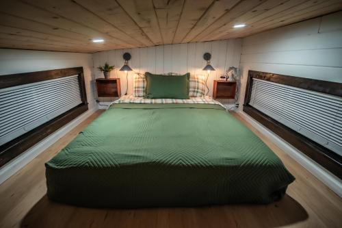 Unique Tiny Home Minutes from Downtown
