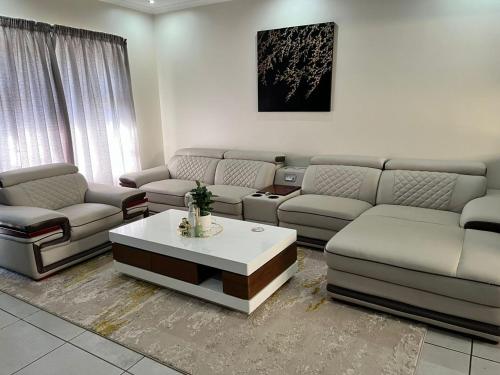 Sweet Daisies Apartment