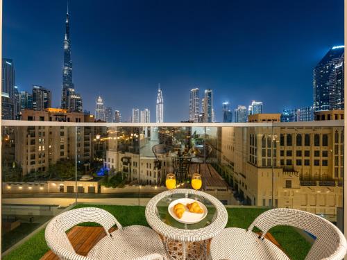 Luxury 2BR with Burj view, very close to Dubai Mall