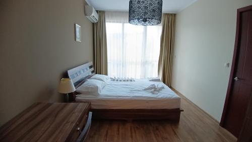 Apart Hotel Golden Line private apartments平面图