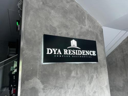 BîrladDYA residence的大楼一侧的标志,有dvsa依赖会议总部