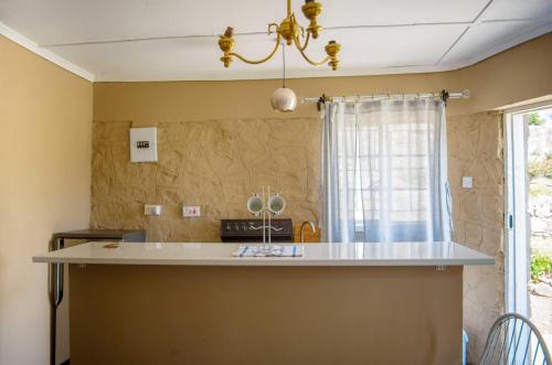 2 bed Moloko family lodge with kitchen - 2212平面图