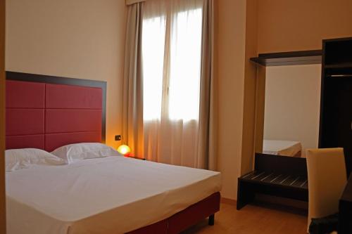 雷焦艾米利亚Hotel Motel Galaxy Reggio Emilia的相册照片