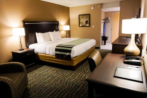 Boarders Inn & Suites by Cobblestone Hotels - Grand Island客房内的一张或多张床位