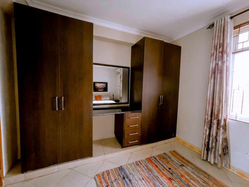 Olive serene two bedroom apartment平面图