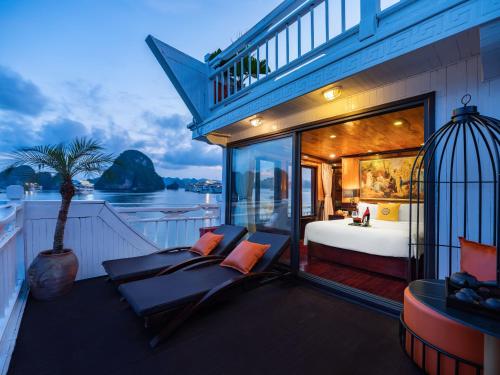 Hera Boutique Cruise Ha Long Bay