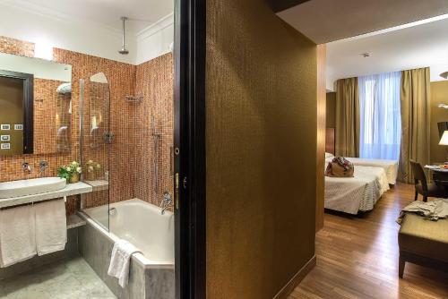 阿尔伯格戴尔萨纳托酒店的一间浴室