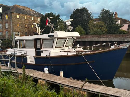 Sea Dream 42ft Beautiful 2 bedroom boat