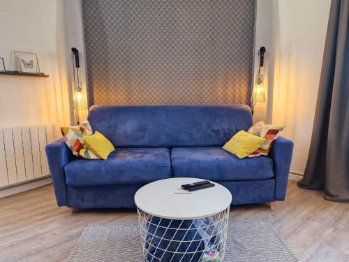 Appartement Loire et Château, Hyper Centre, vue Loire, Linge inclus, 3ème étage的休息区