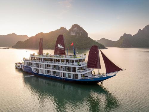 Le Journey Luxury Cruise Lan Ha Bay