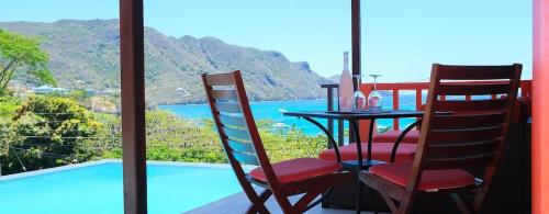 Flamingo Bequia - 4 BR Villa including Cottage