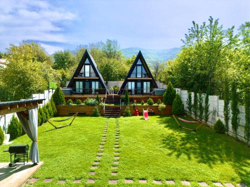 Modern Wood Cottages