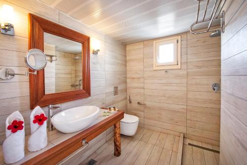 梅特迷村庄酒店的一间浴室