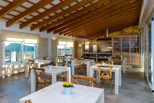 桑比韦斯梅诺卡旅馆 - 仅限成人入住餐厅或其他用餐的地方