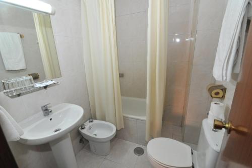 戈雅I旅馆的一间浴室