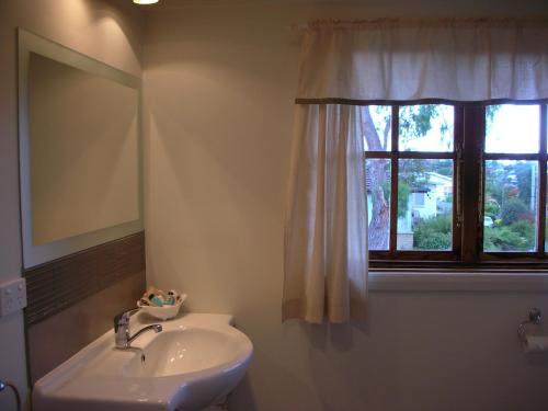黑人湾雪松别墅度假屋的一间浴室