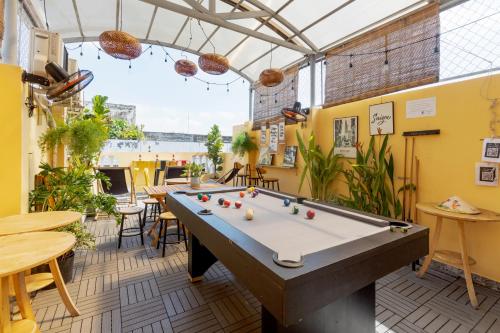 Saigon Authentic Hostel - FREE Alley Walking Tour, Fresh Daily Breakfast, Gym & Rooftop Billiard