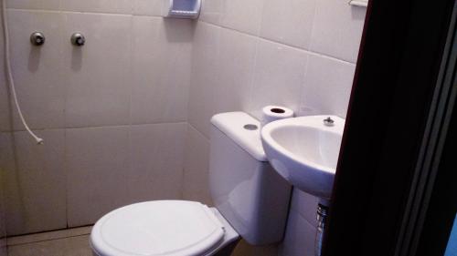HOTEL PAULISTANO Parque Anhembi的一间浴室