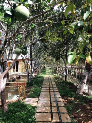 Hide Away Bungalows in Ben Tre City