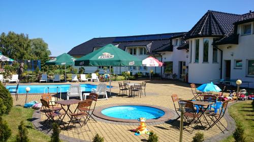 Brydar with Sauna, Swimming Pool and Jacuzzi平面图