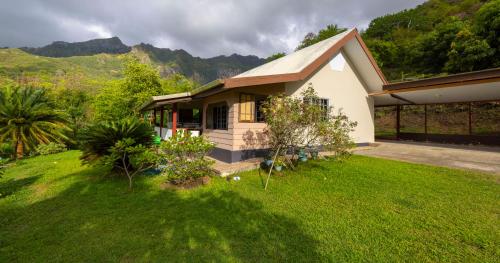 KAHAU Lodge