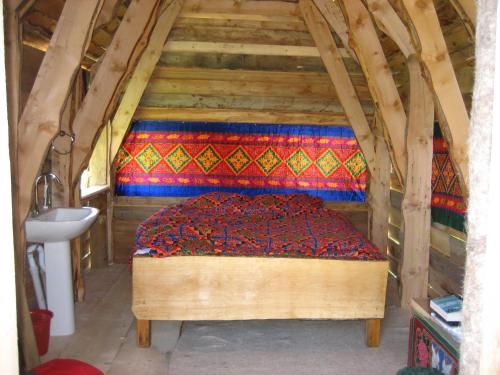 Bel-Zhan Yurt Lodge客房内的一张或多张床位