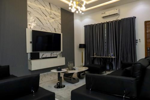 Luxury & quiet ML Homes Lagos