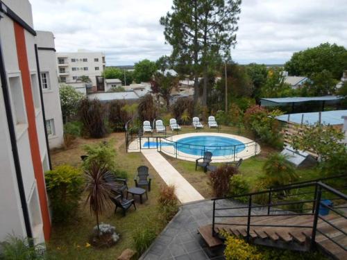 Hotel Queguay内部或周边泳池景观
