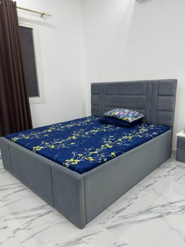Homestay Private Room with attached washroom in Villa in Ajman For family or 1 person