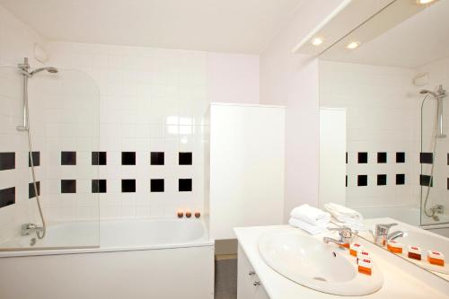 欧洲里尔住宿及商务酒店的一间浴室