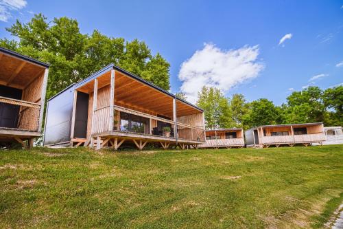 DELUXE Lake View Mobile Homes with Thermal Riviera Tickets