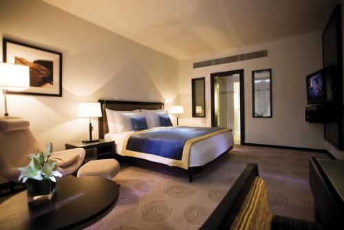 Avani Deira Dubai Hotel客房内的一张或多张床位