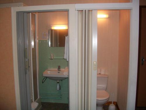 里奥格轮酒店的一间浴室