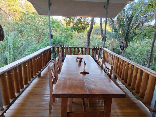 Eco-Turismo Guayacanes